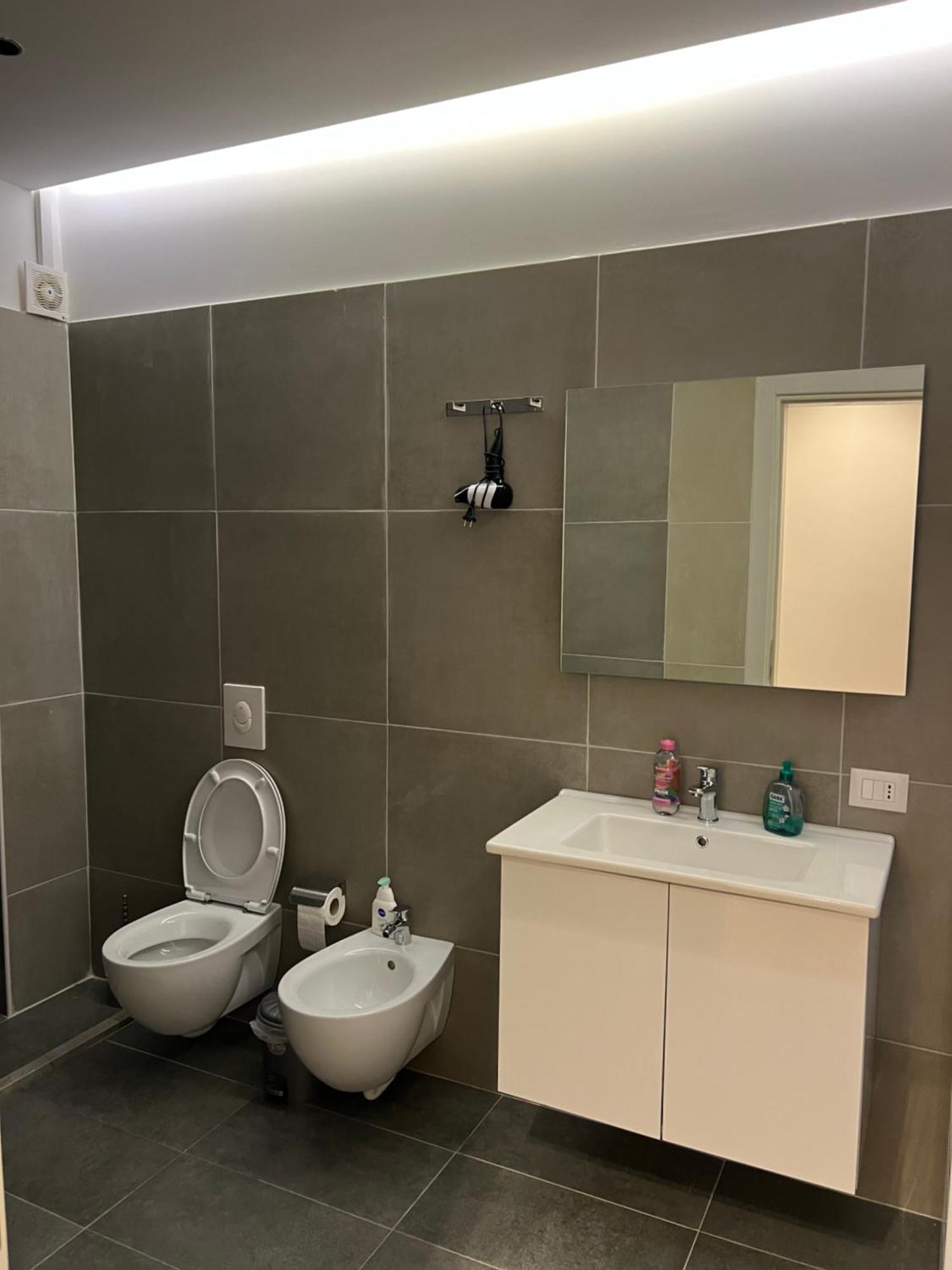 Renas Appartement Tirana