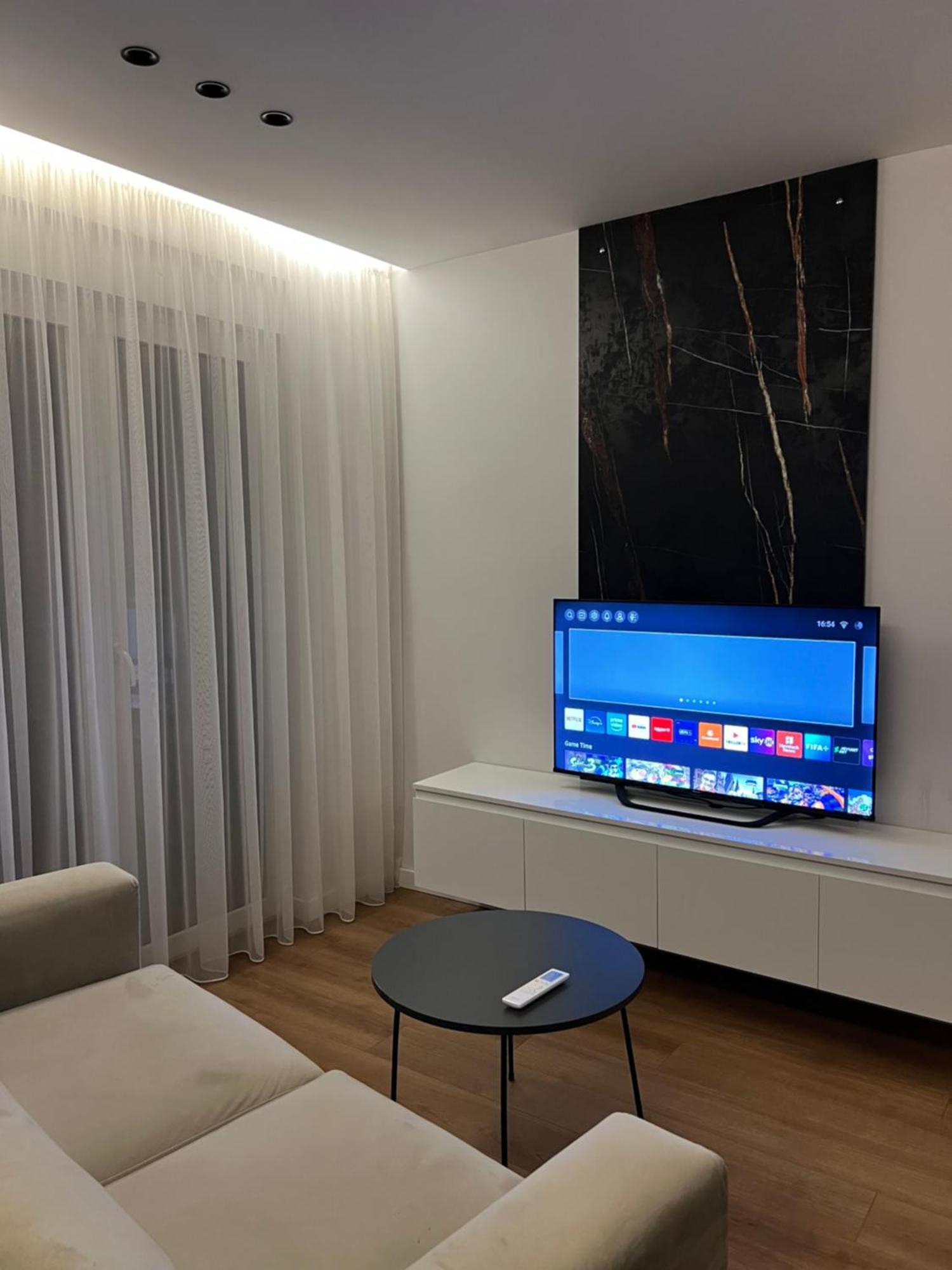 Renas Appartement Tirana